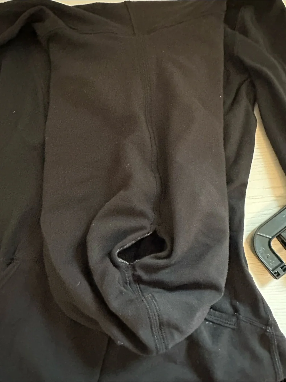 Lululemon Base Runner Hoodie Black Size 4 Rulu Running Pullover Thumbholes
